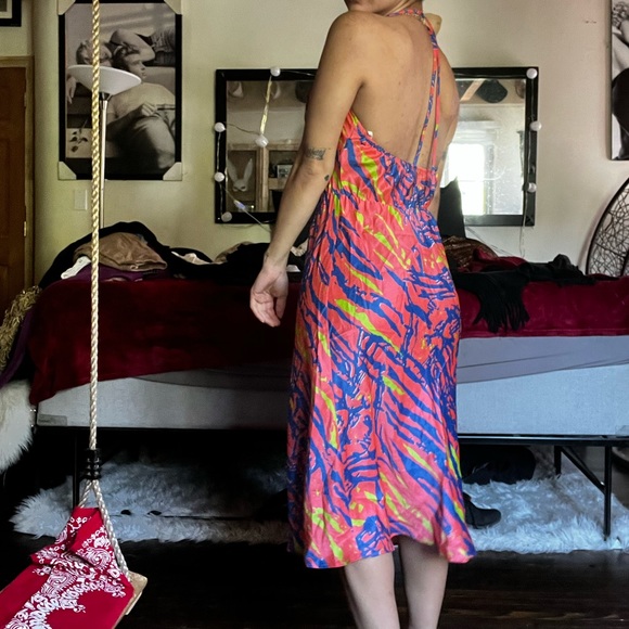 Dress - Picture 4 of 5